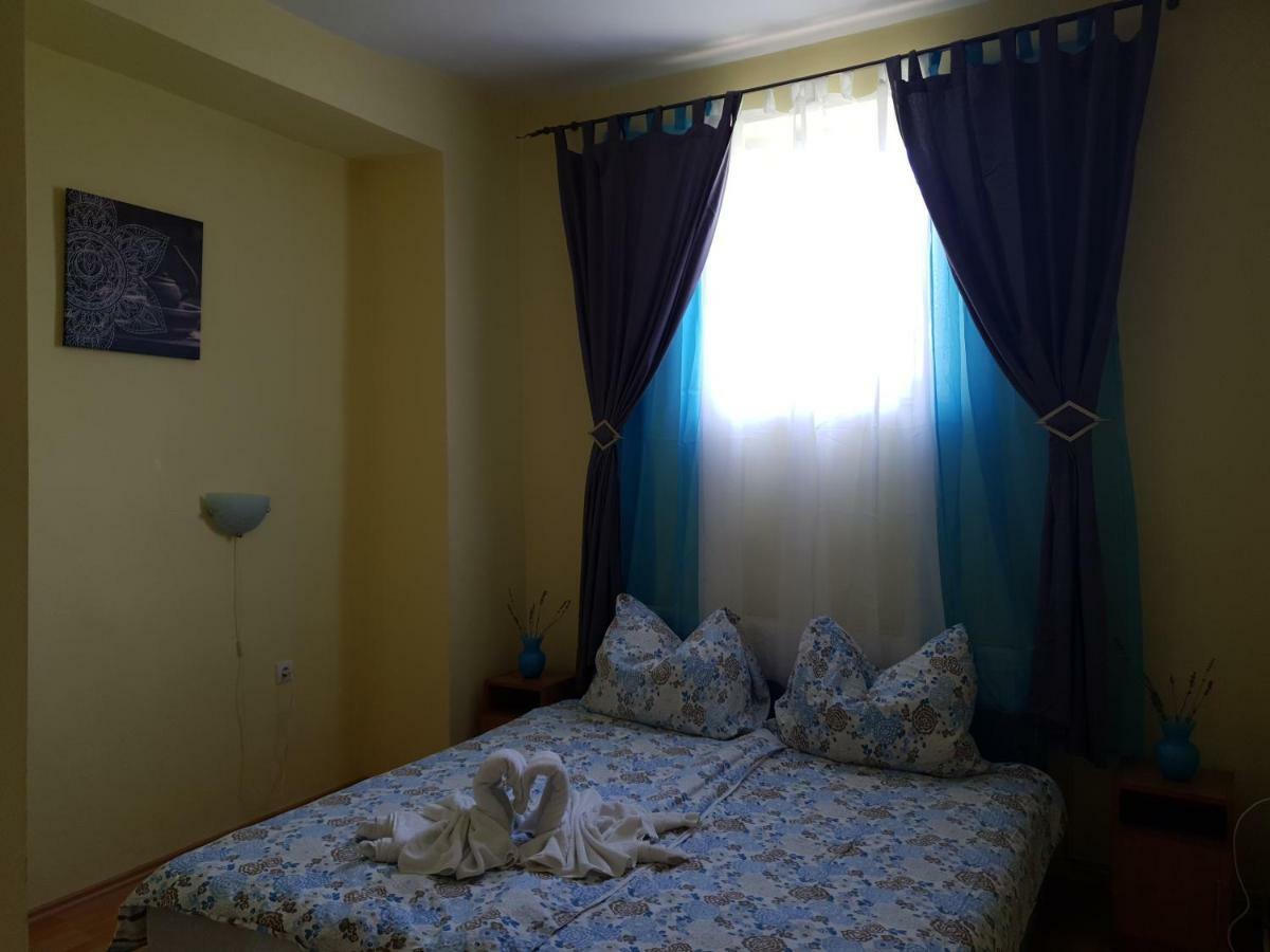 فندق Pensiunea Schwartzy Makó المظهر الخارجي الصورة